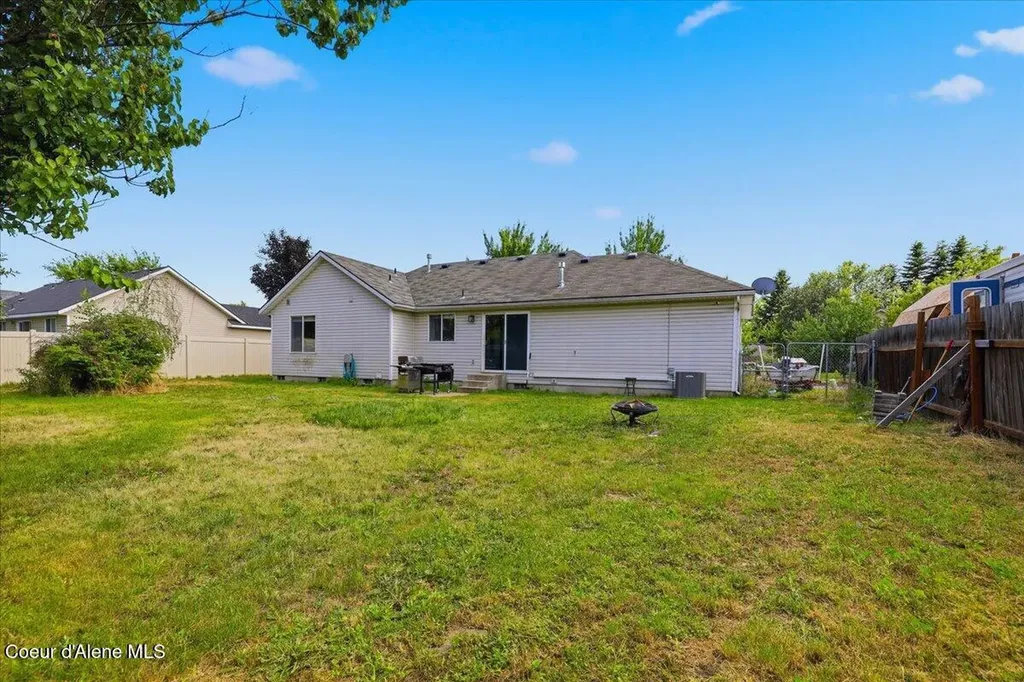 7443 W Macaw Lane Rathdrum ID 83858