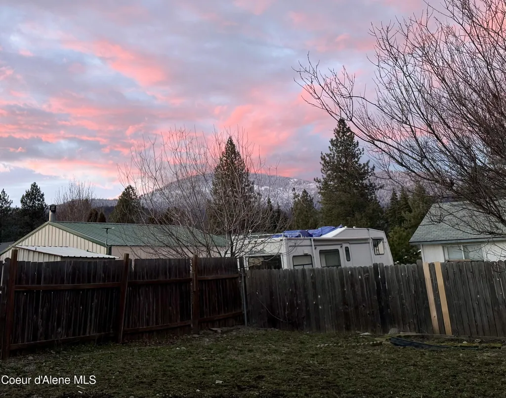 7443 W Macaw Lane Rathdrum ID 83858