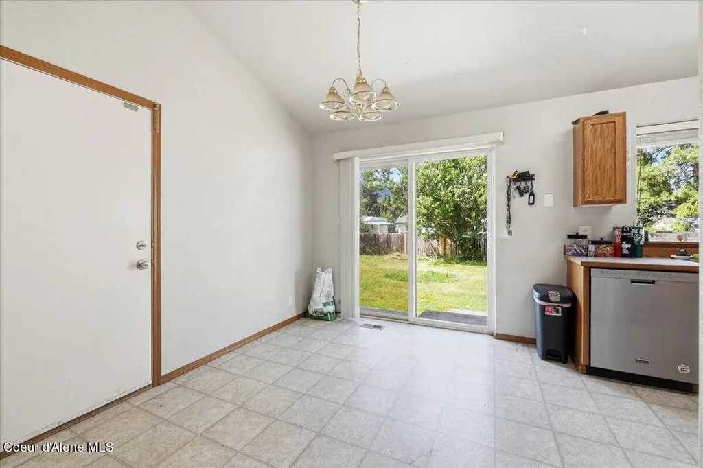 7443 W Macaw Lane Rathdrum ID 83858