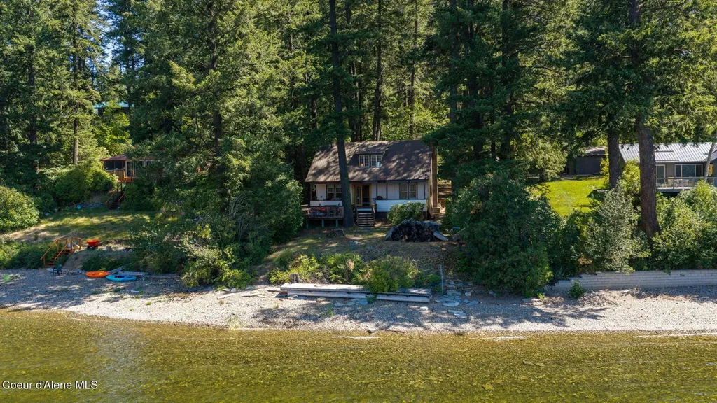 30515 N Osprey Road Spirit Lake ID 83869