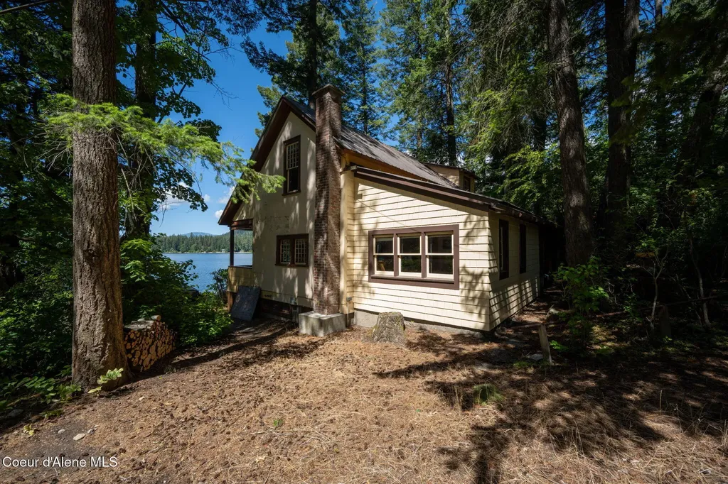 30515 N Osprey Road Spirit Lake ID 83869
