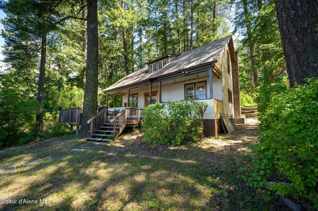 30515 N Osprey Road Spirit Lake ID 83869