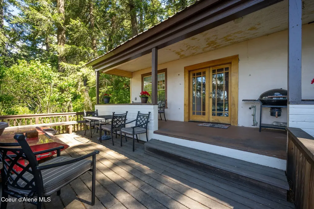 30515 N Osprey Road Spirit Lake ID 83869