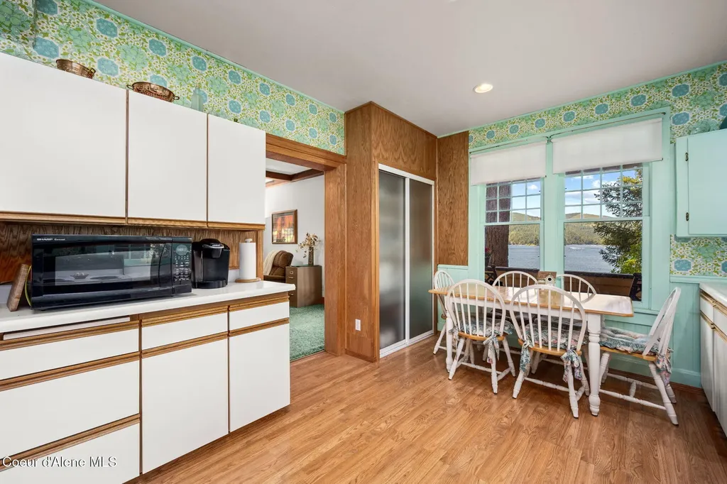 30515 N Osprey Road Spirit Lake ID 83869