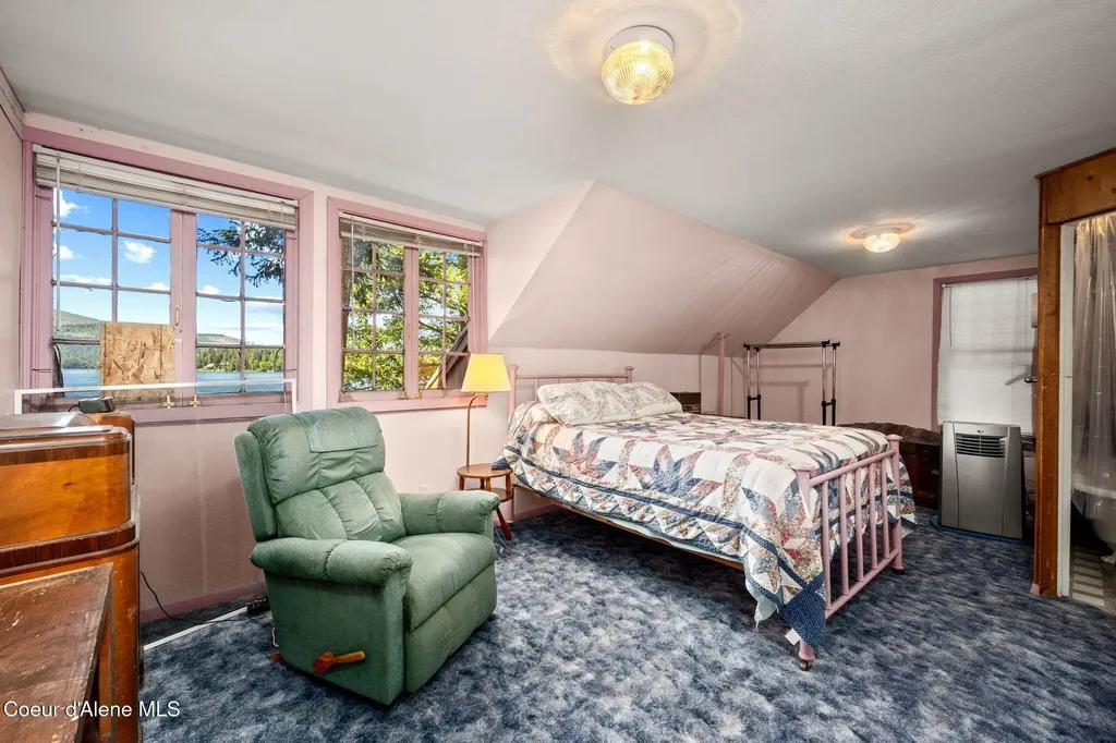 30515 N Osprey Road Spirit Lake ID 83869