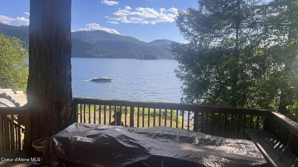 30515 N Osprey Road Spirit Lake ID 83869