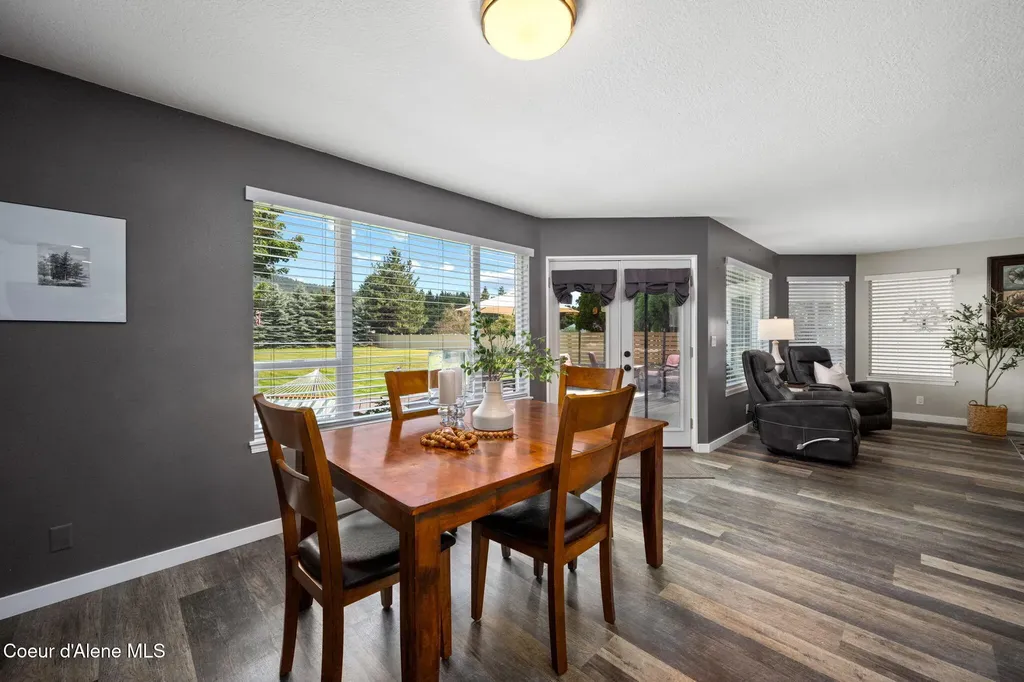 6928 N 4th Street Dalton Gardens ID 83815