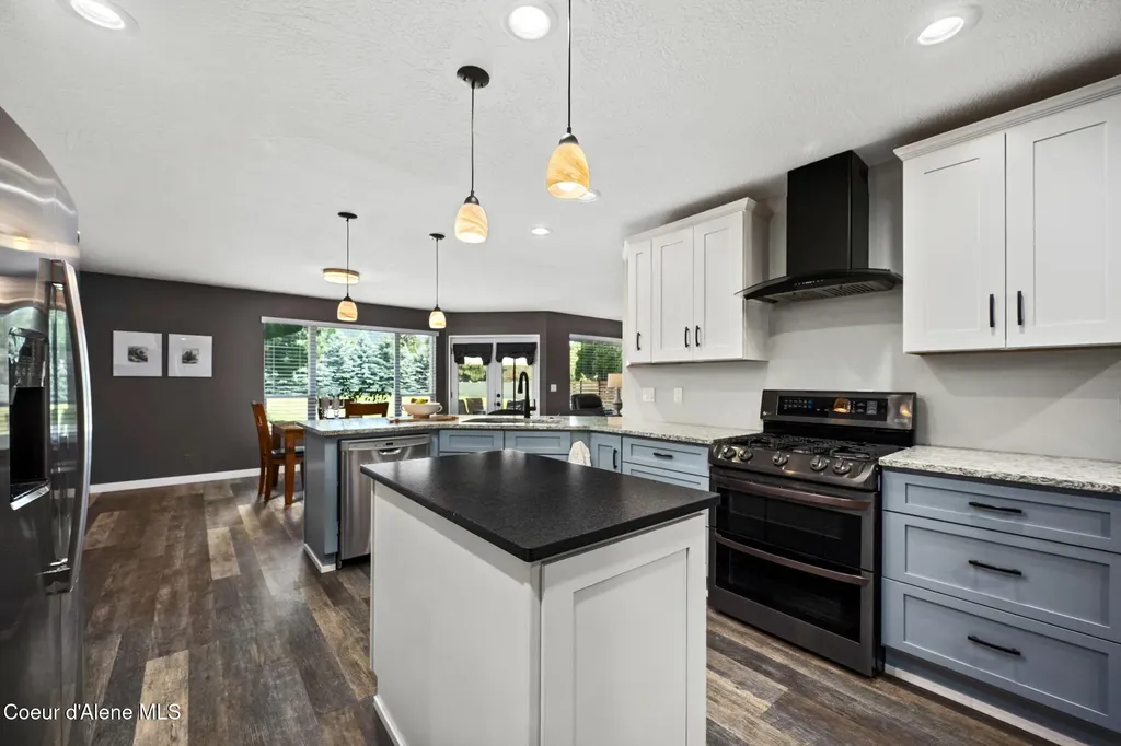 6928 N 4th Street Dalton Gardens ID 83815