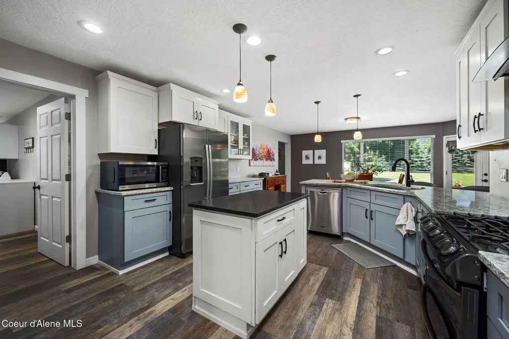 6928 N 4th Street Dalton Gardens ID 83815