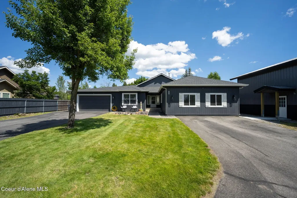 6928 N 4th Street Dalton Gardens ID 83815