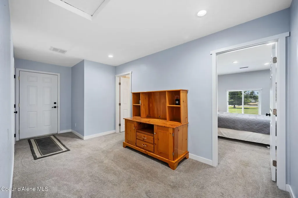 6928 N 4th Street Dalton Gardens ID 83815