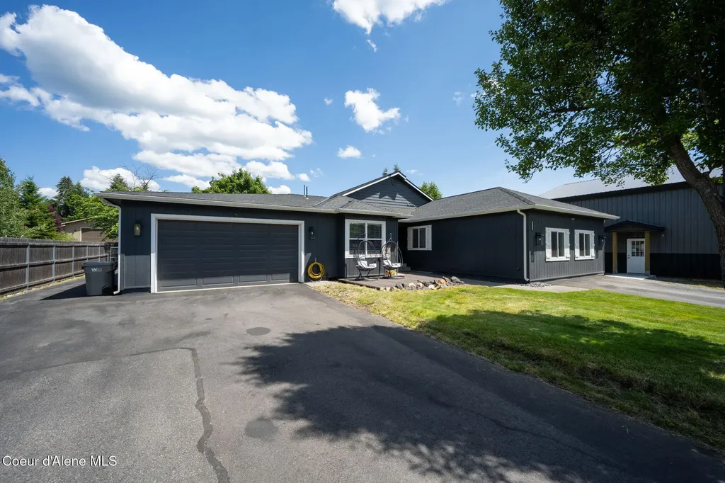 6928 N 4th Street Dalton Gardens ID 83815