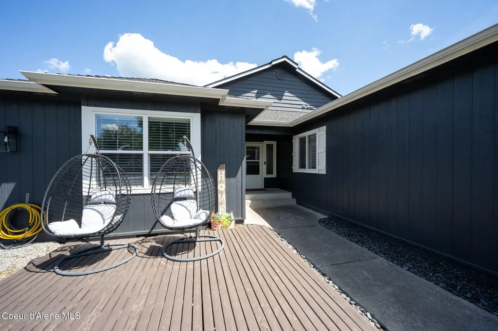 6928 N 4th Street Dalton Gardens ID 83815
