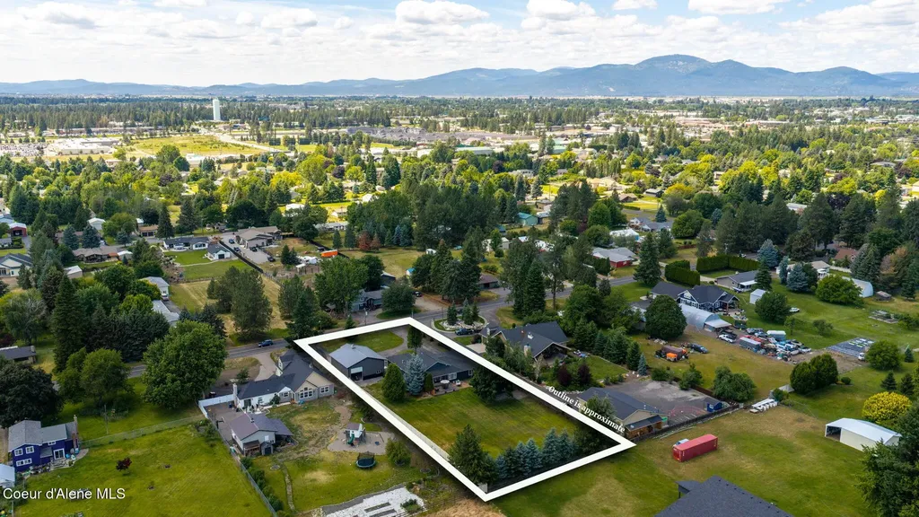 6928 N 4th Street Dalton Gardens ID 83815