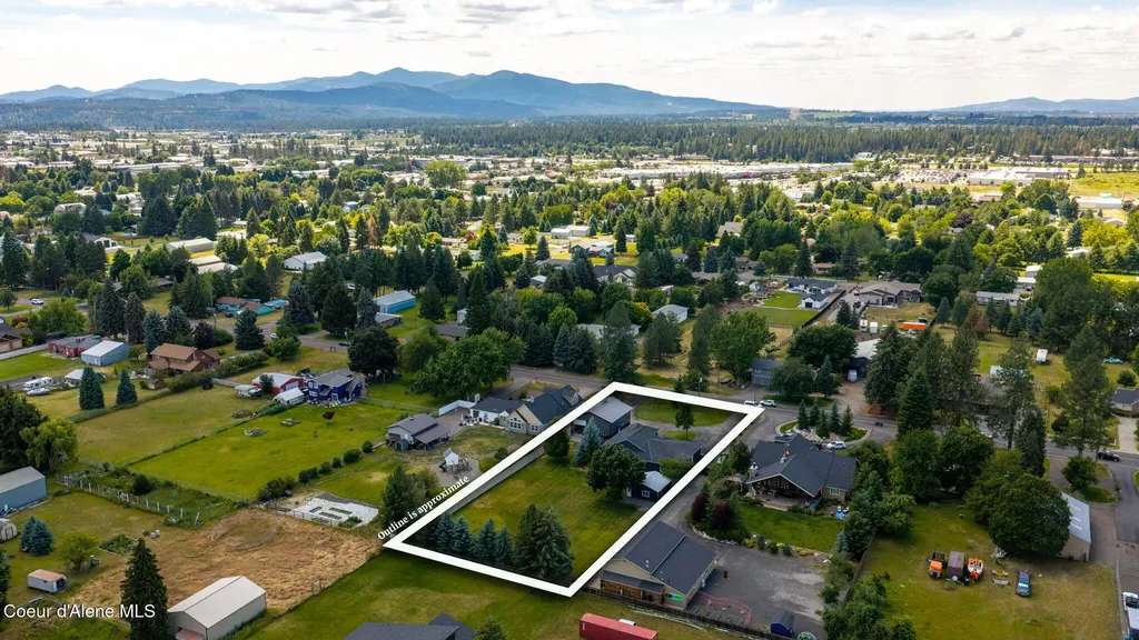 6928 N 4th Street Dalton Gardens ID 83815