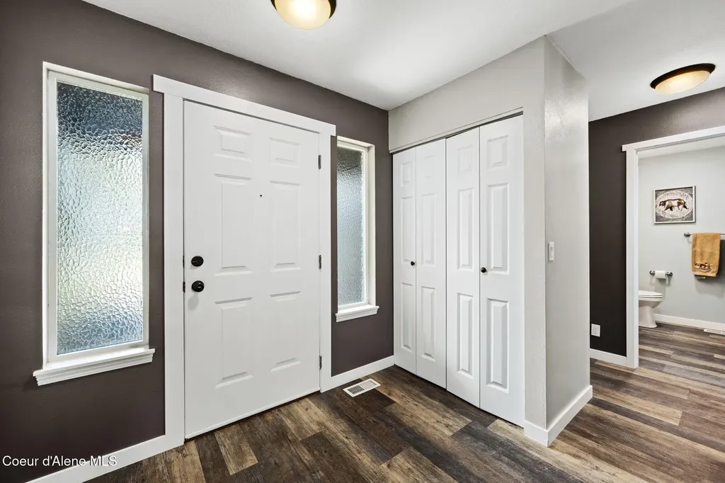 6928 N 4th Street Dalton Gardens ID 83815