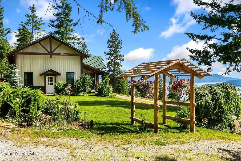 1898 Eagen Mountain Drive Hope ID 83836