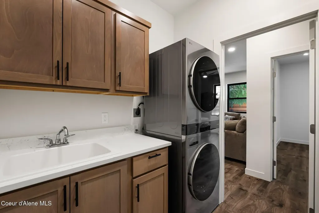 1721 Larch Street Sandpoint ID 83864