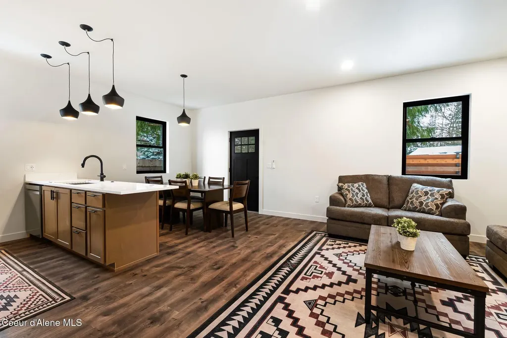 1721 Larch Street Sandpoint ID 83864
