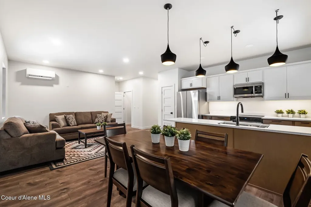 1721 Larch Street Sandpoint ID 83864