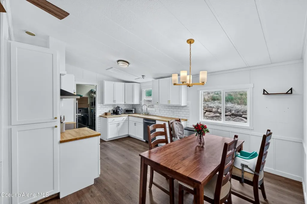 3343 S Carpenter Loop Post Falls ID 83854