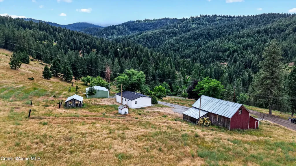 3343 S Carpenter Loop Post Falls ID 83854