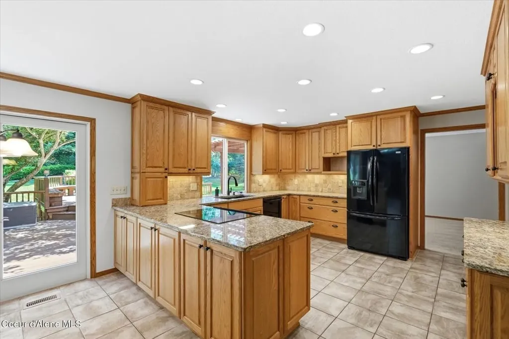 9737 N Circle Drive Hayden ID 83835
