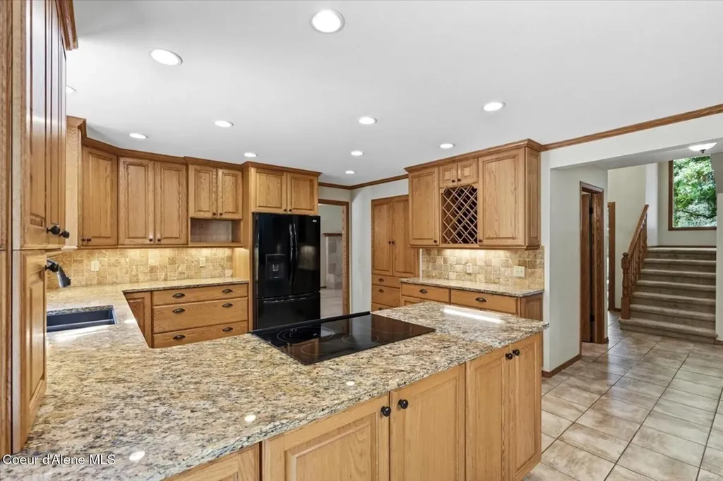9737 N Circle Drive Hayden ID 83835
