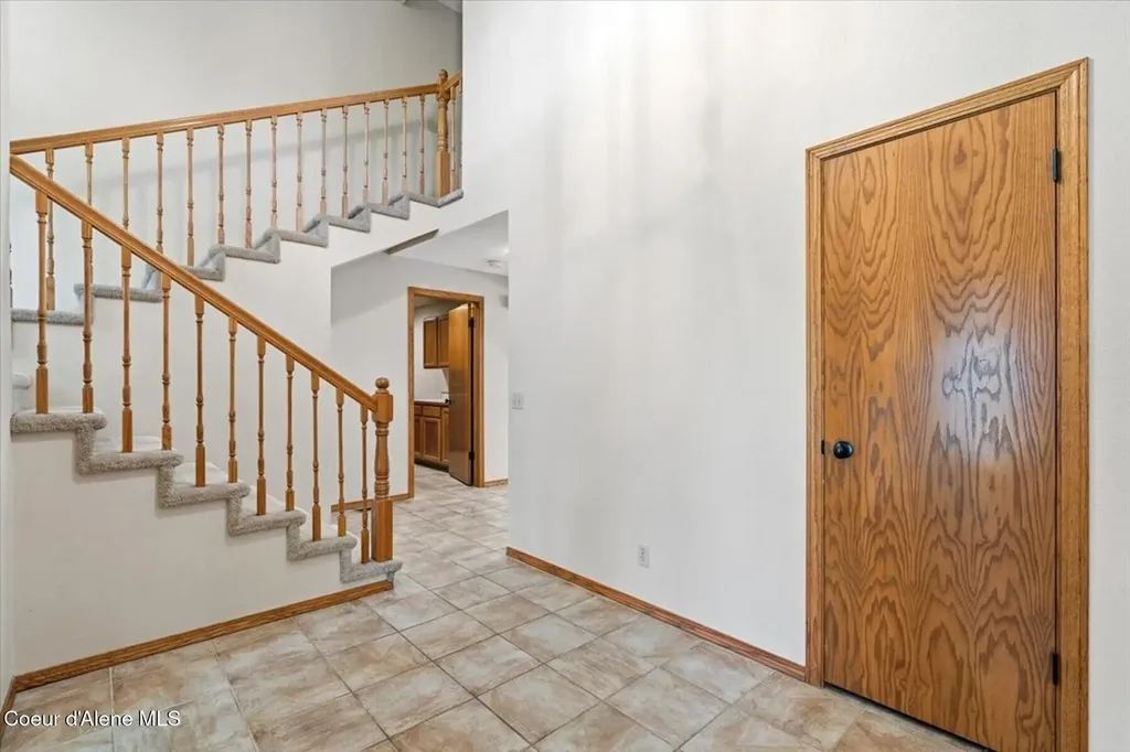 9737 N Circle Drive Hayden ID 83835