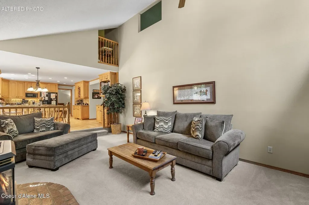9737 N Circle Drive Hayden ID 83835