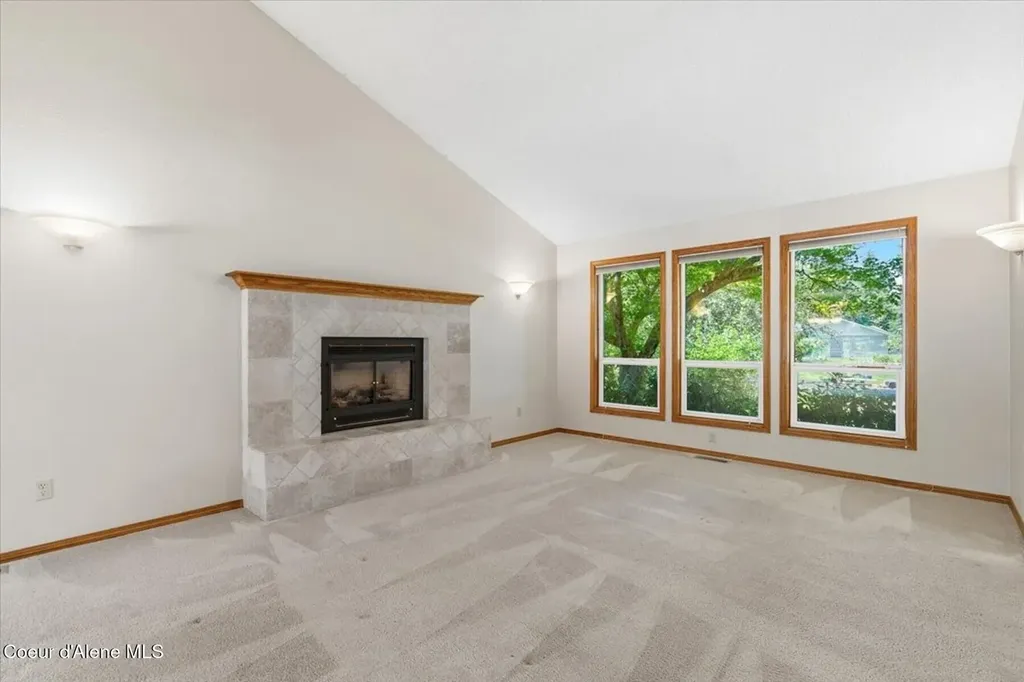 9737 N Circle Drive Hayden ID 83835