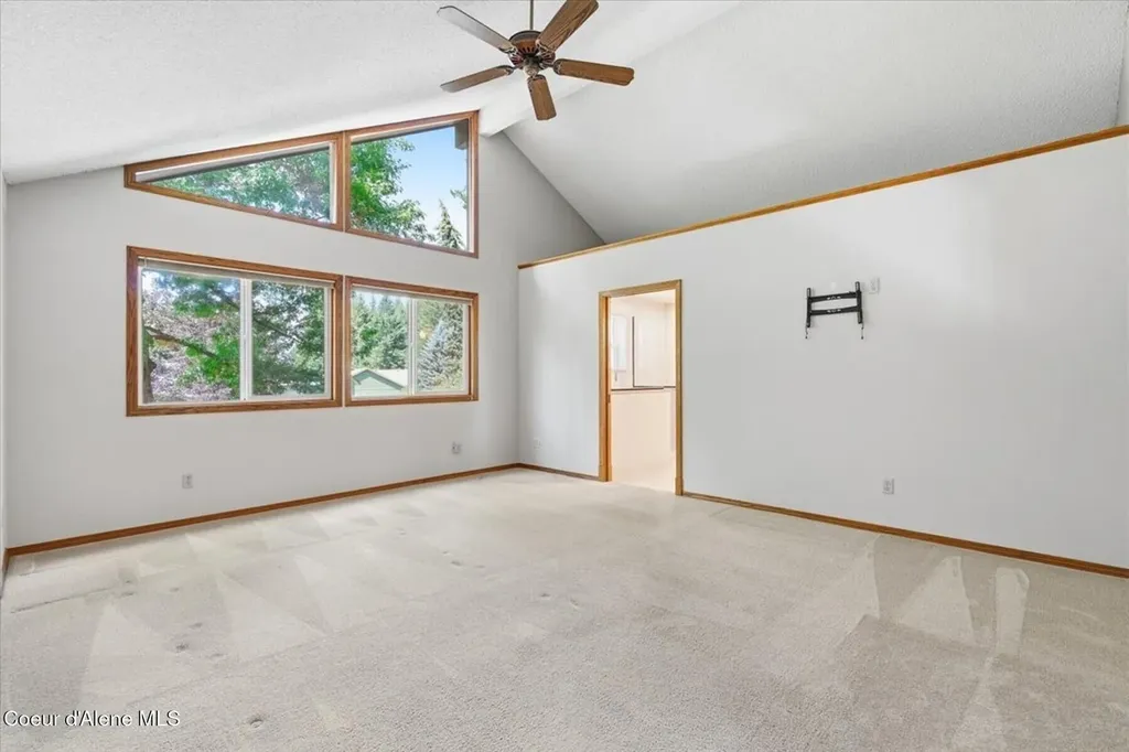 9737 N Circle Drive Hayden ID 83835