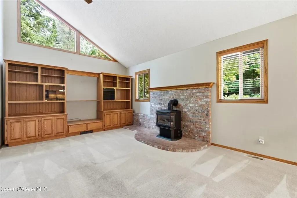 9737 N Circle Drive Hayden ID 83835
