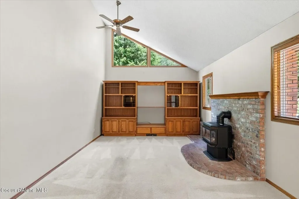 9737 N Circle Drive Hayden ID 83835