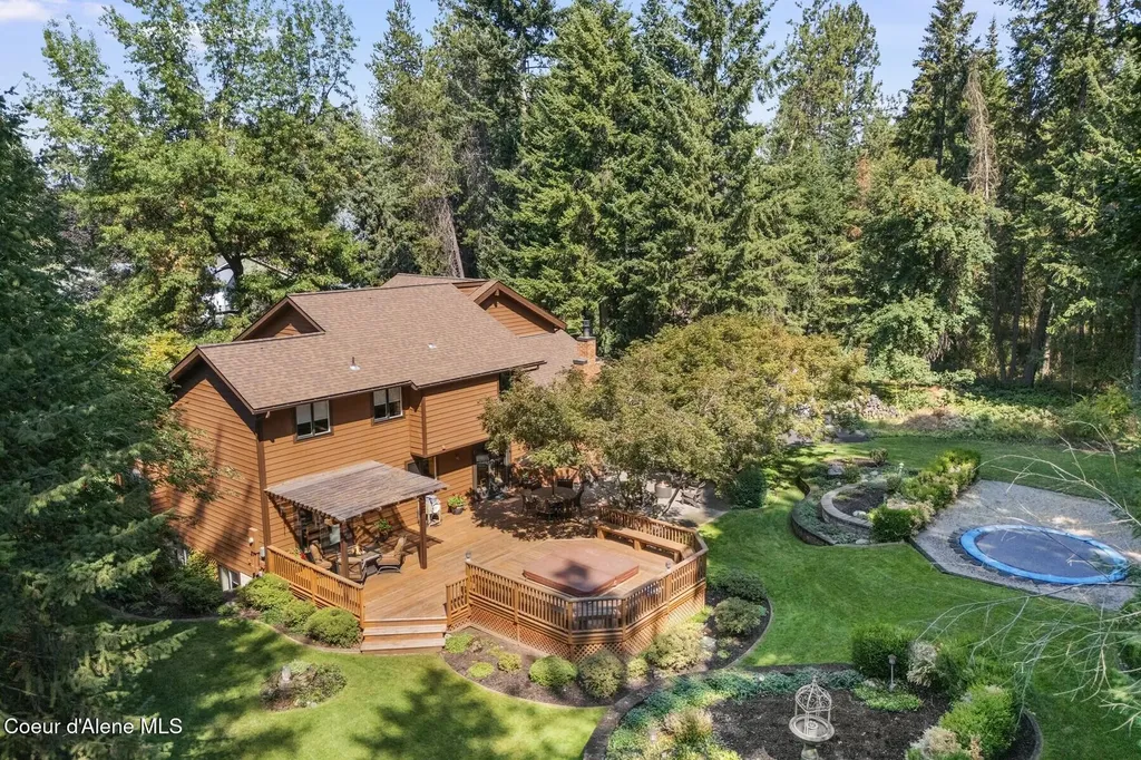 9737 N Circle Drive Hayden ID 83835