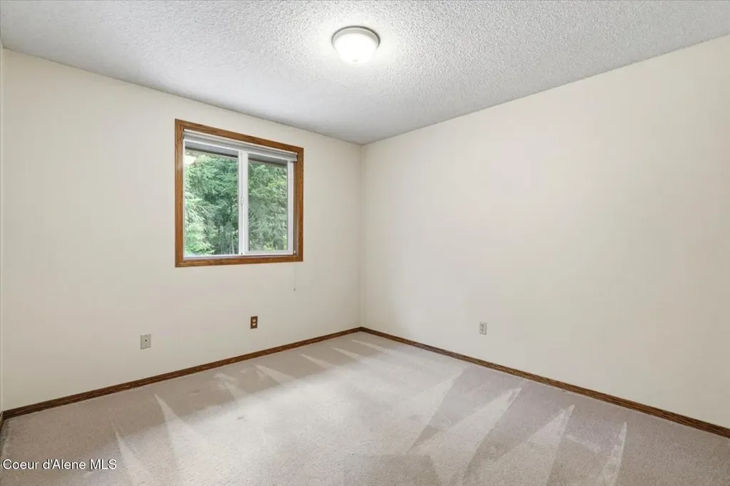 9737 N Circle Drive Hayden ID 83835