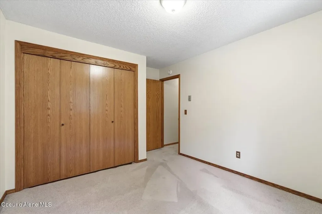 9737 N Circle Drive Hayden ID 83835