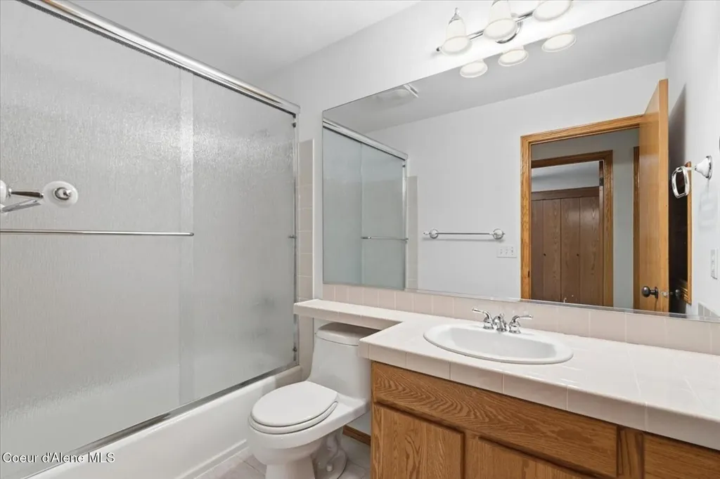 9737 N Circle Drive Hayden ID 83835