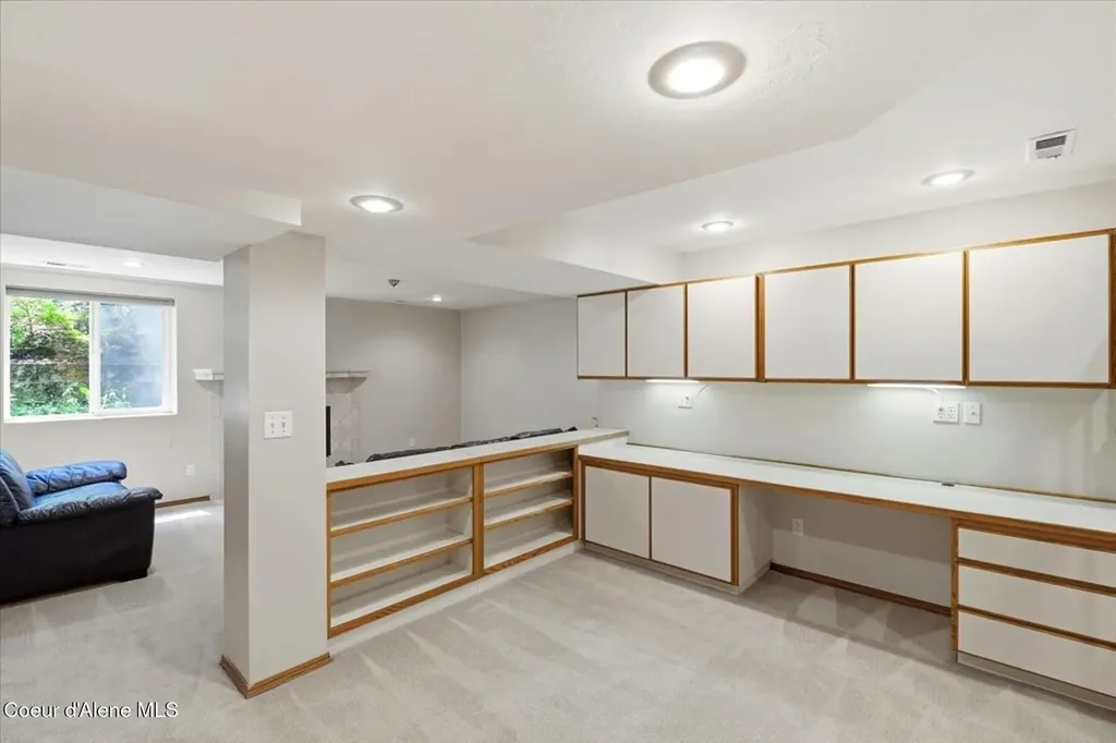 9737 N Circle Drive Hayden ID 83835