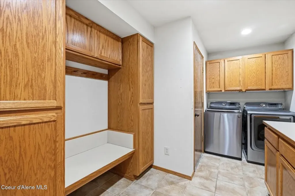 9737 N Circle Drive Hayden ID 83835