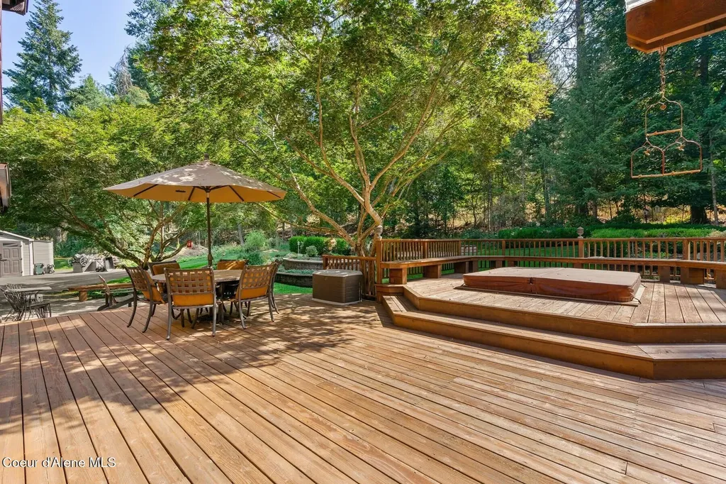 9737 N Circle Drive Hayden ID 83835