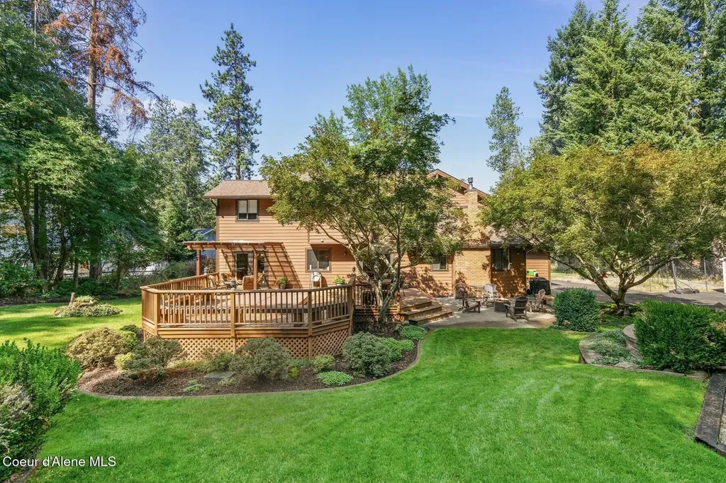 9737 N Circle Drive Hayden ID 83835