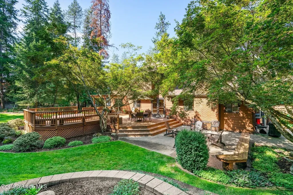 9737 N Circle Drive Hayden ID 83835