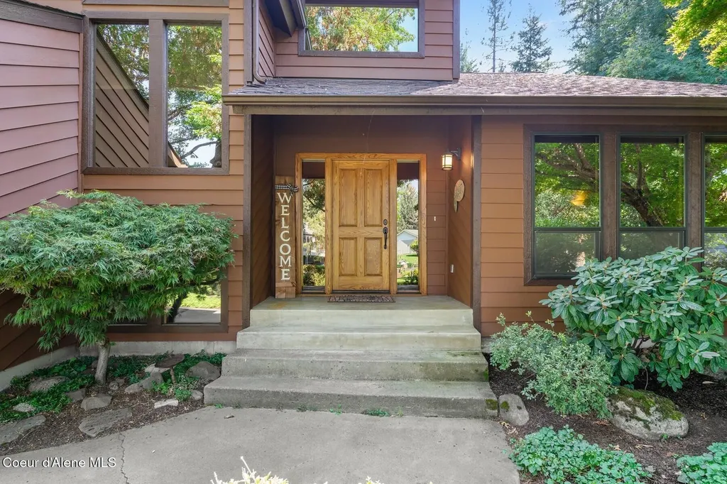 9737 N Circle Drive Hayden ID 83835