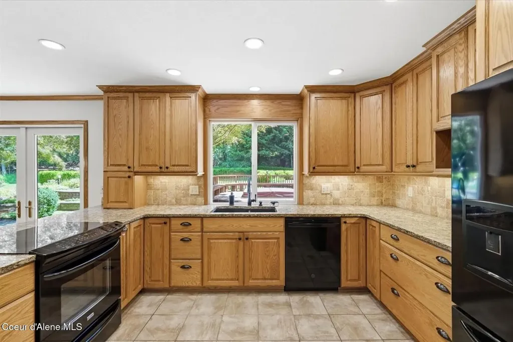 9737 N Circle Drive Hayden ID 83835