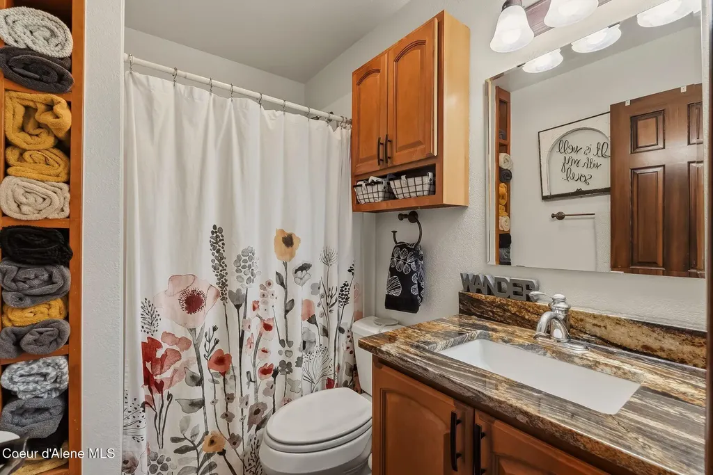 18122 E Duwamish Drive, #17 Bayview ID 83803