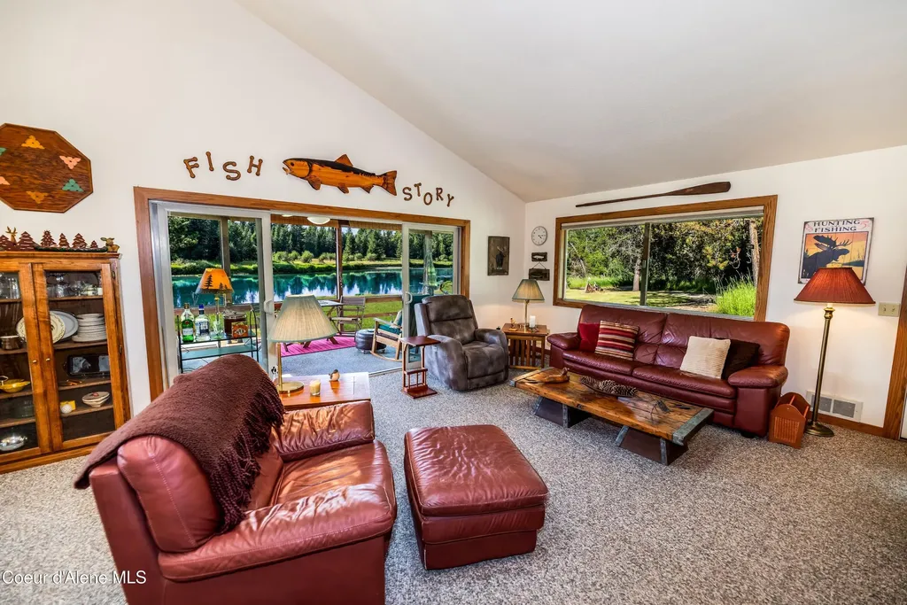 5653 Gleason Mcabee Falls Road Priest River ID 83856