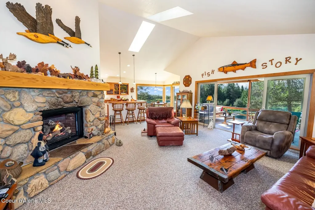 5653 Gleason Mcabee Falls Road Priest River ID 83856