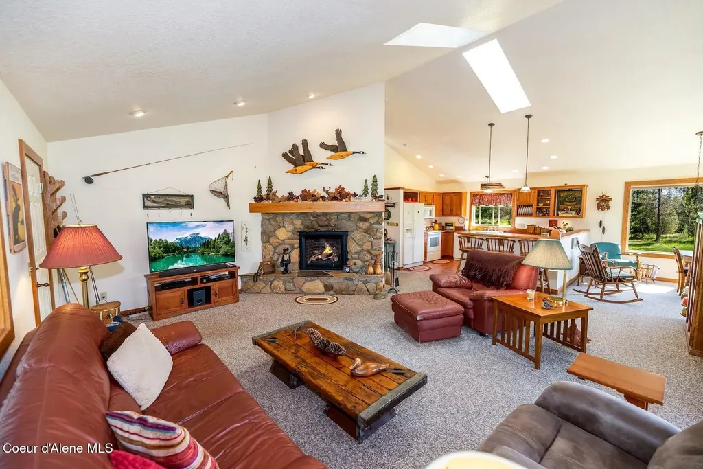 5653 Gleason Mcabee Falls Road Priest River ID 83856