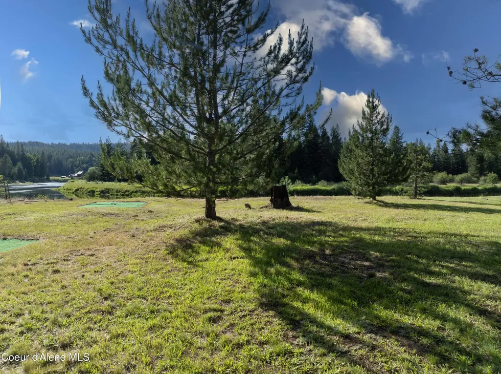 5653 Gleason Mcabee Falls Road Priest River ID 83856